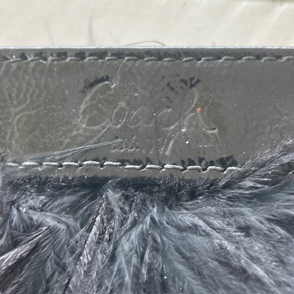 COACH OCCASIONAL FEATHER ZIP CLUTCH #44457 SILVER/BLACK PRE-OWNED - Picture 3 of 11
